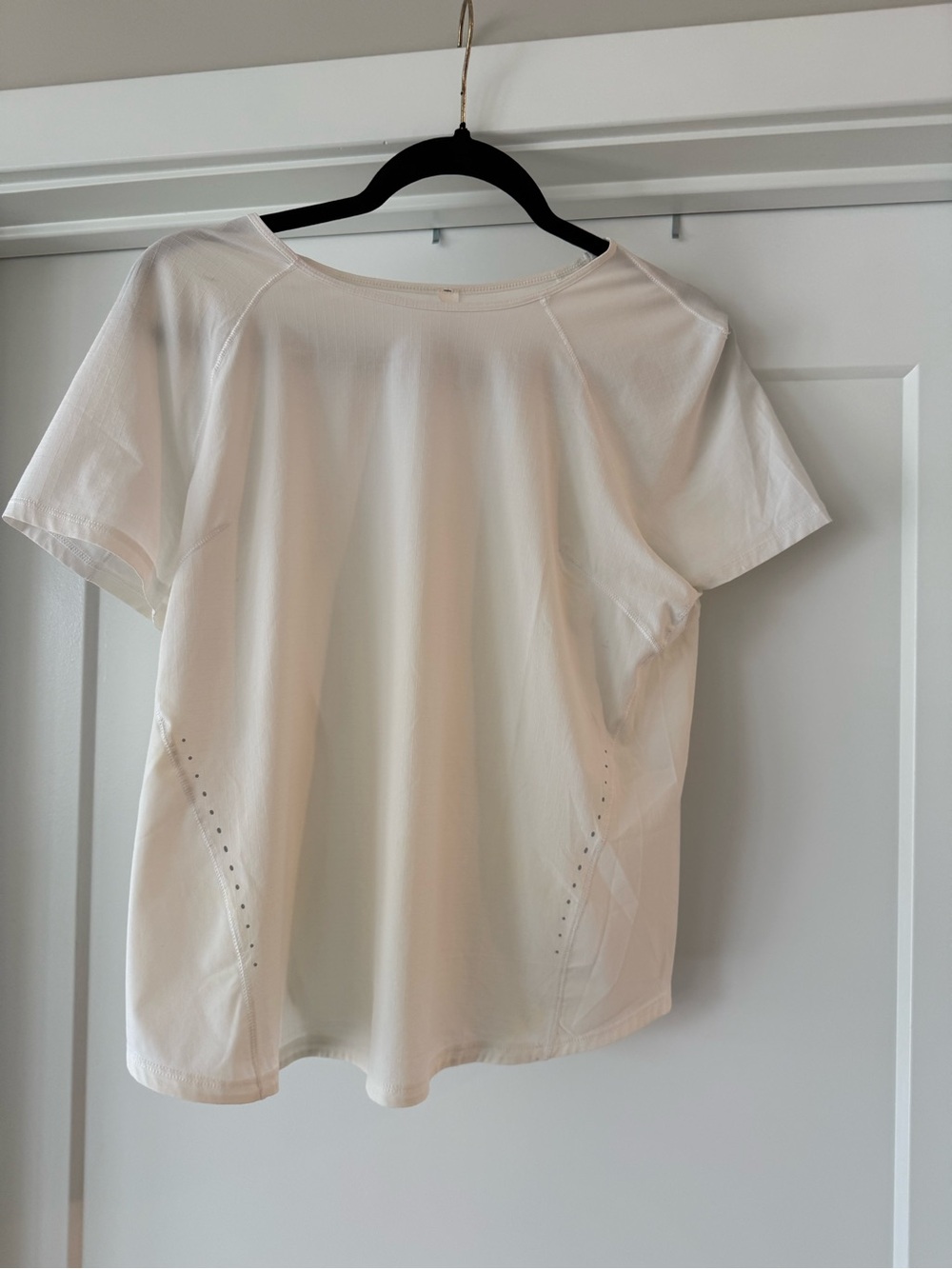 lululemon athletica Cream Short Sleeve Athletic Tee